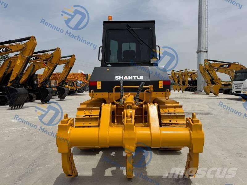 Shantui SD 16 Pásové dozery