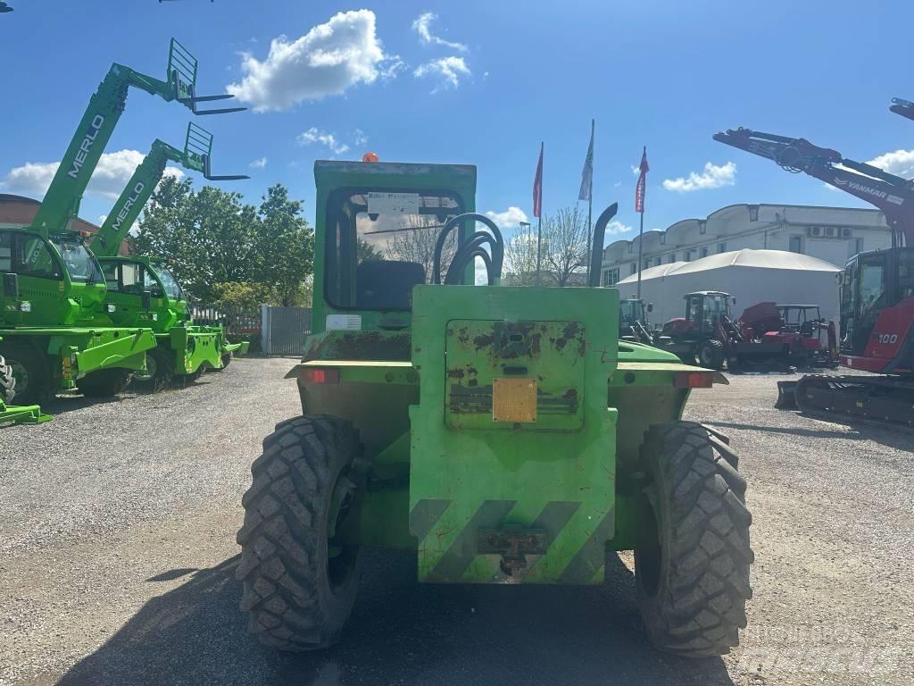 Merlo P 25.9 Teleskopické manipulátory