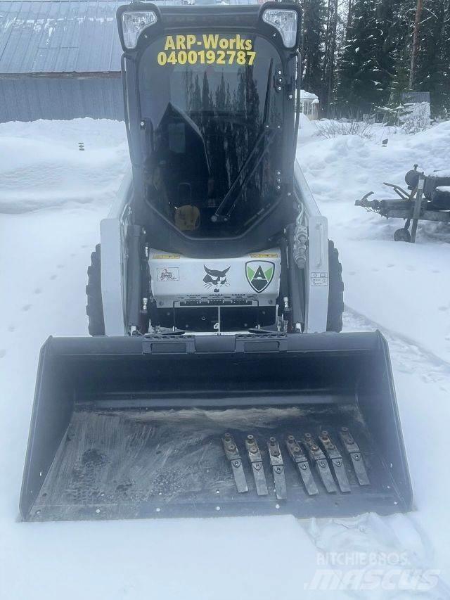 Bobcat S450 Smykem řízené nakladače