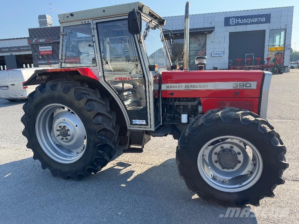 Massey Ferguson 390 Traktory