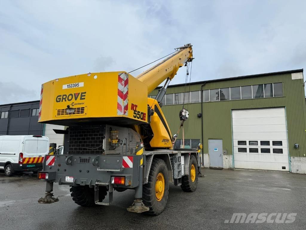 Grove RT 550 E Jeřáby pro těžký terén