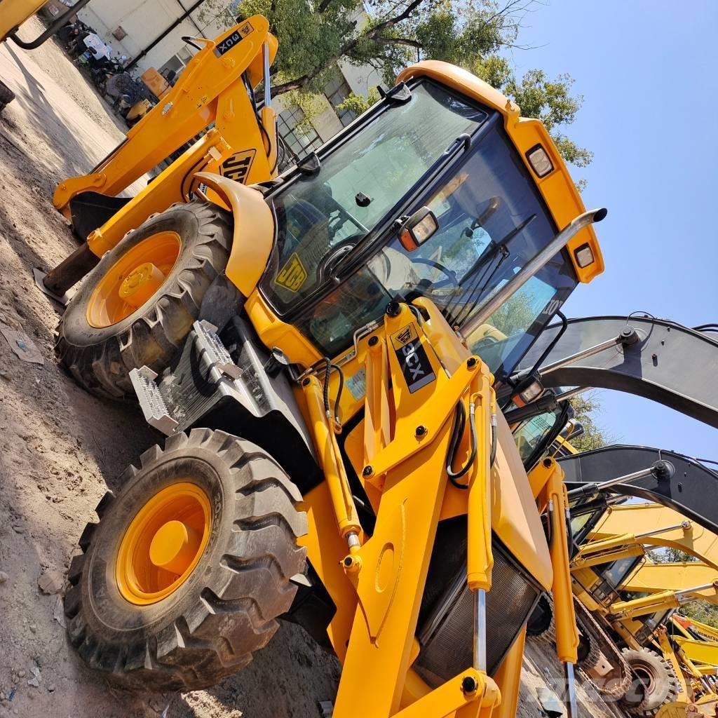 JCB 3 CX Rýpadlo-nakladače