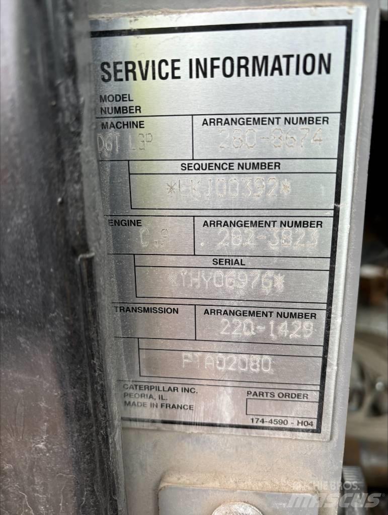 CAT D 6 T LGP Pásové dozery