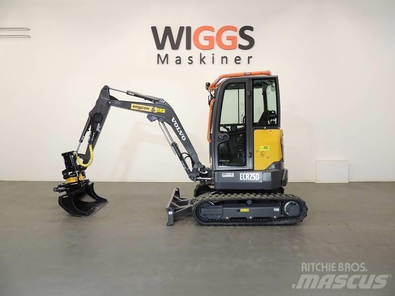 Volvo ECR25D Mini rýpadla < 7t