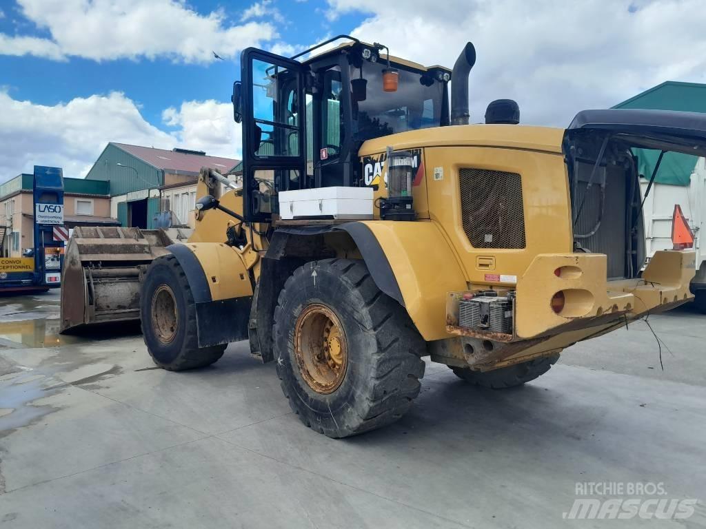 CAT 938 M Kolové nakladače