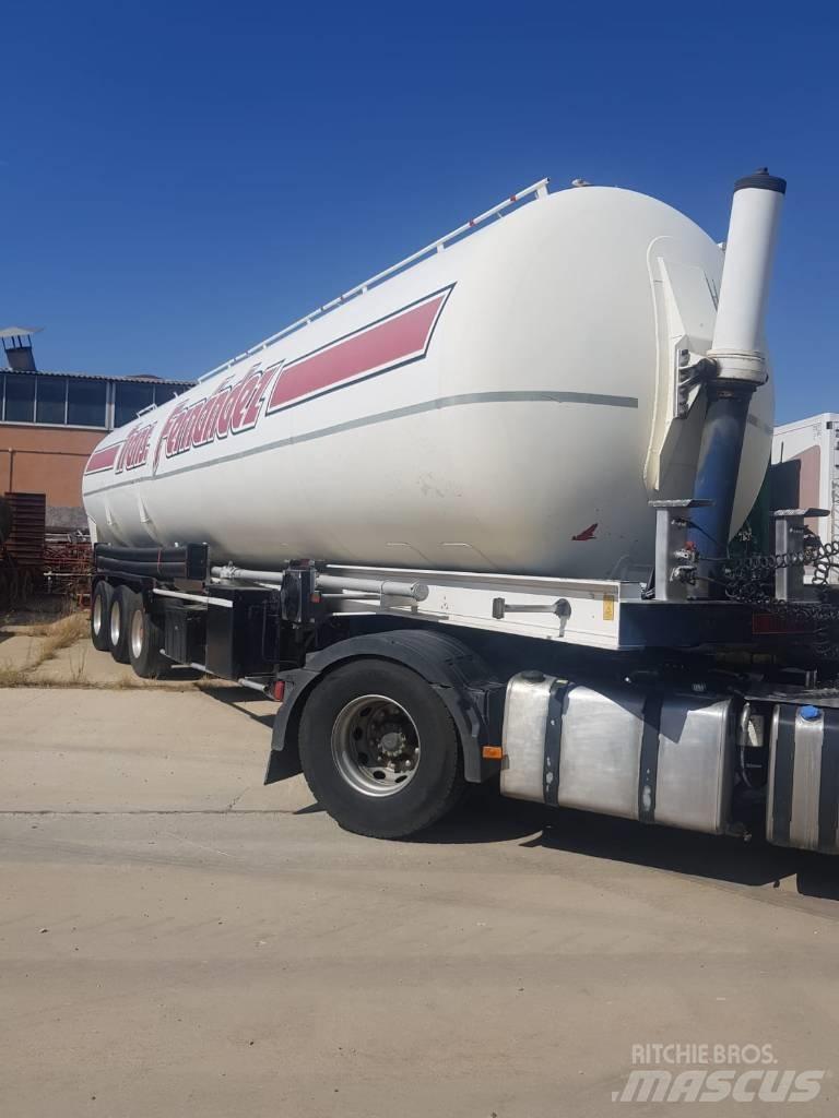 Fruehauf BENALU TC34 Cisternové návěsy