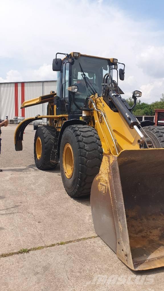 CAT 930 H Kolové nakladače