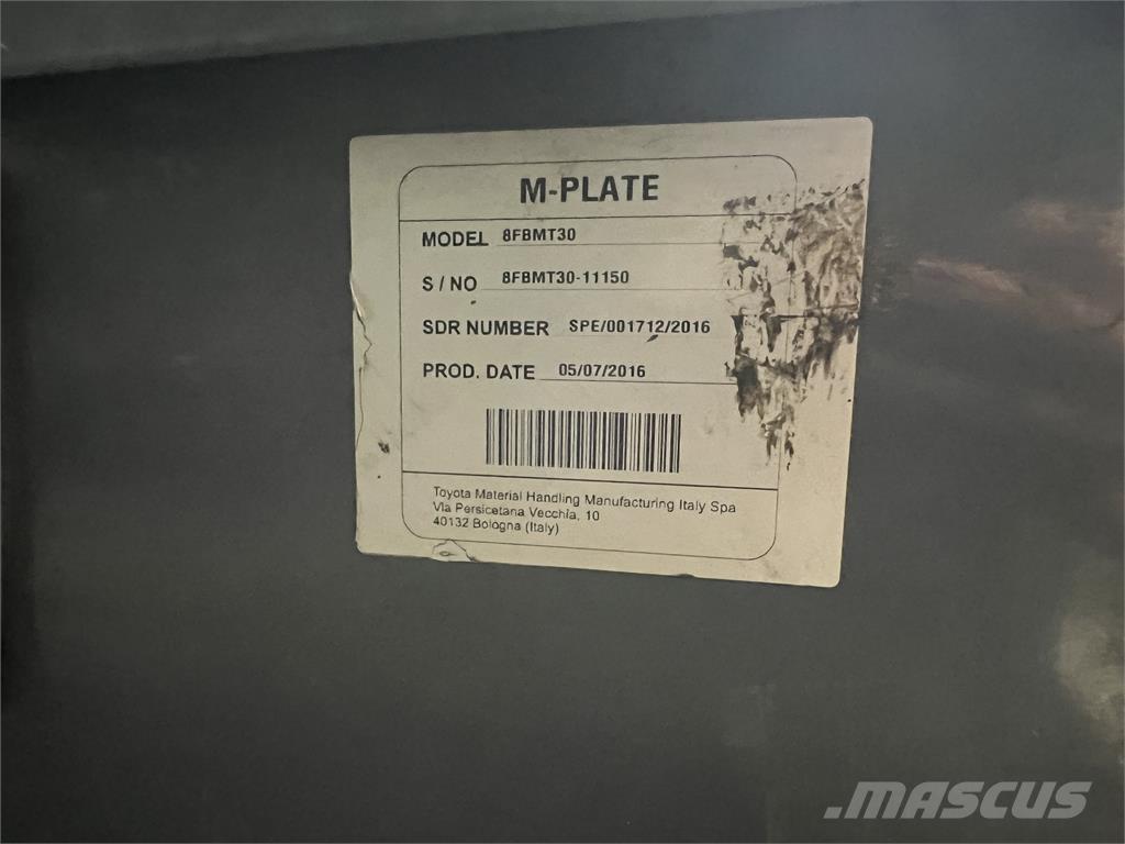 Toyota 8FBMT30 Akumulátorové vozíky