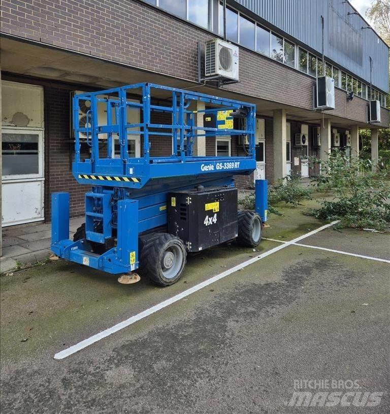 Genie GS 3369 RT Nůžková zvedací plošina