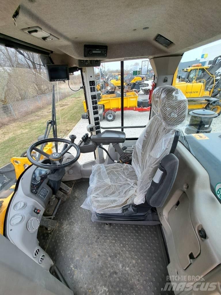 Volvo L110H Kolové nakladače