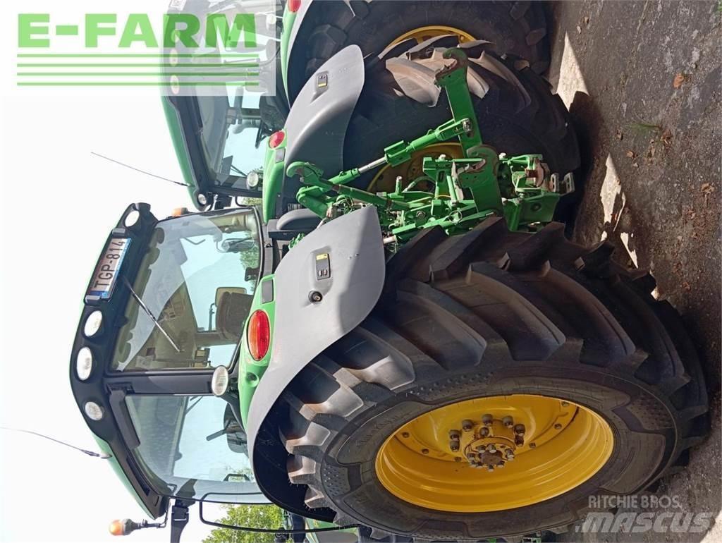 John Deere 6215R Traktory