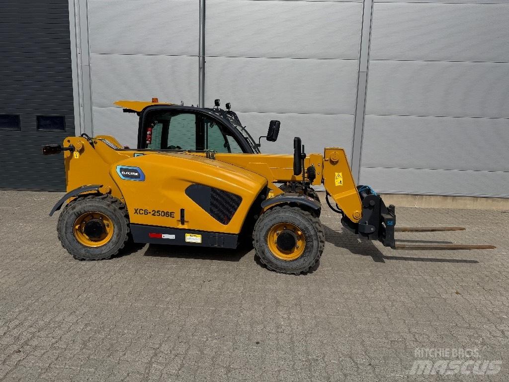 XCMG XC 6-2506 E Teleskopické manipulátory