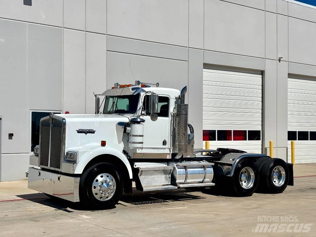 Kenworth W 900 Tahače