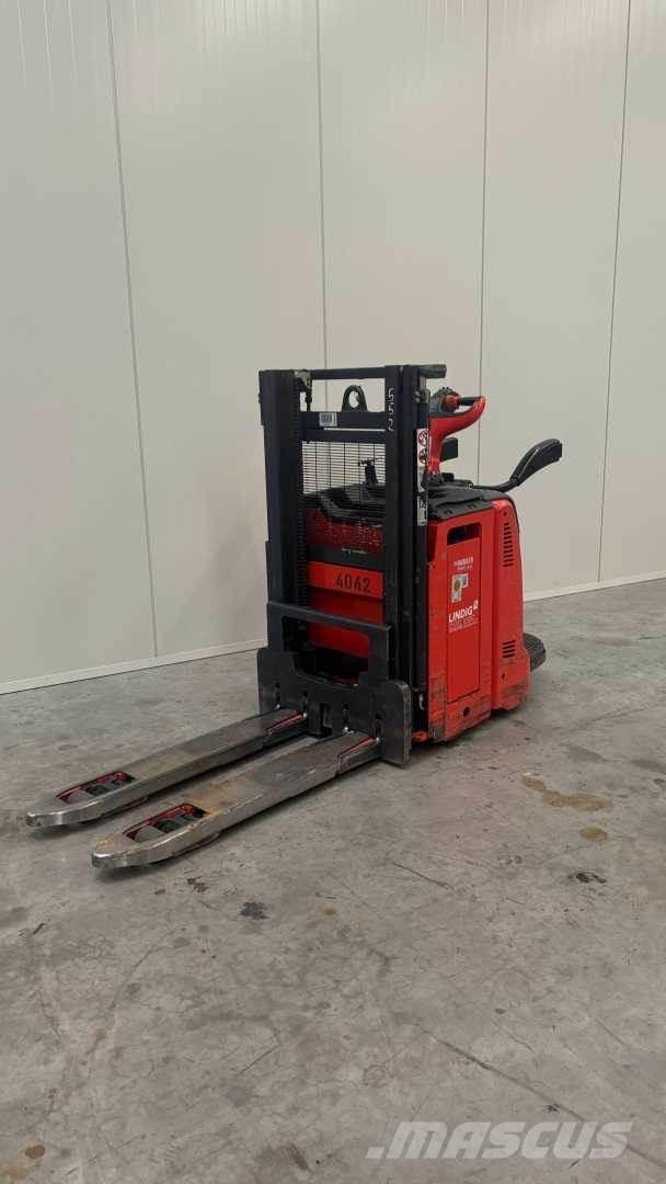 Linde D12AP Samohybné vozíky