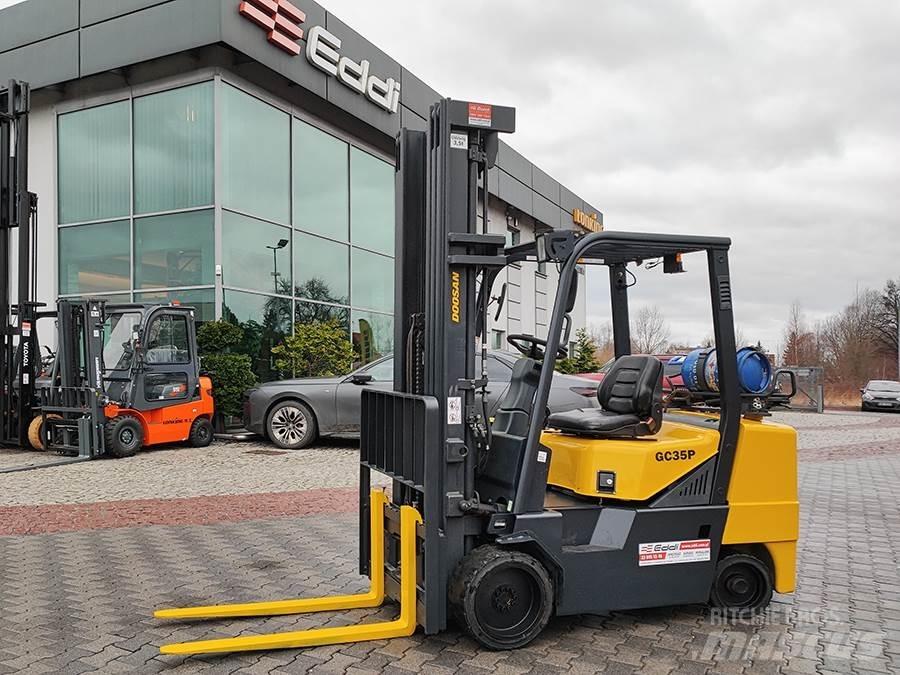 Doosan GC35P-3 Další