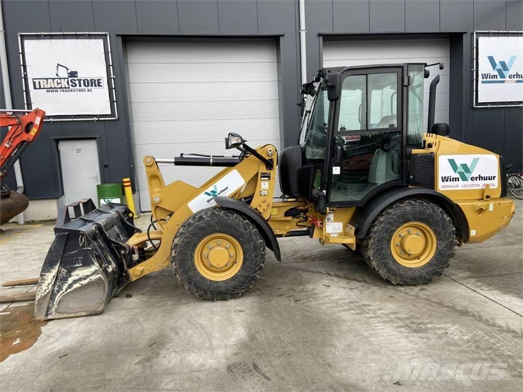 CAT 906M (7164) Víceúčelové nakladače