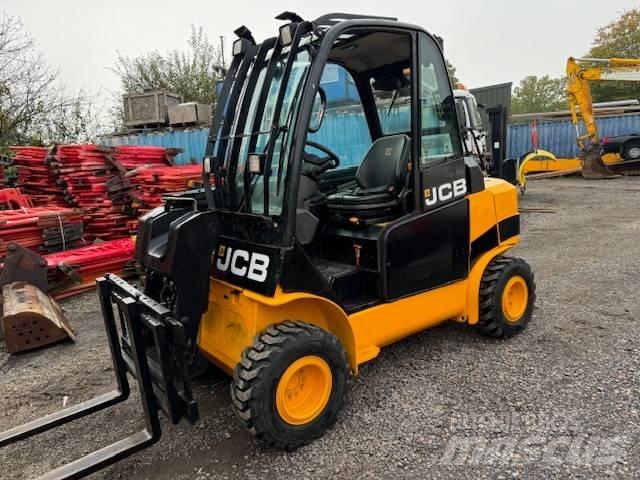 JCB T 35 Teleskopické manipulátory