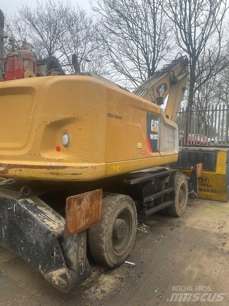 CAT Mh3022 Manipulace s materiálem – ostatní