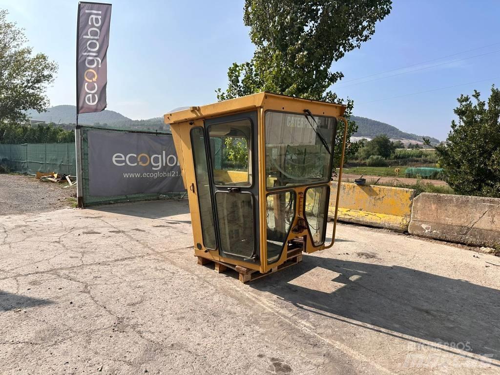 CAT 140 H Kabiny a interiér