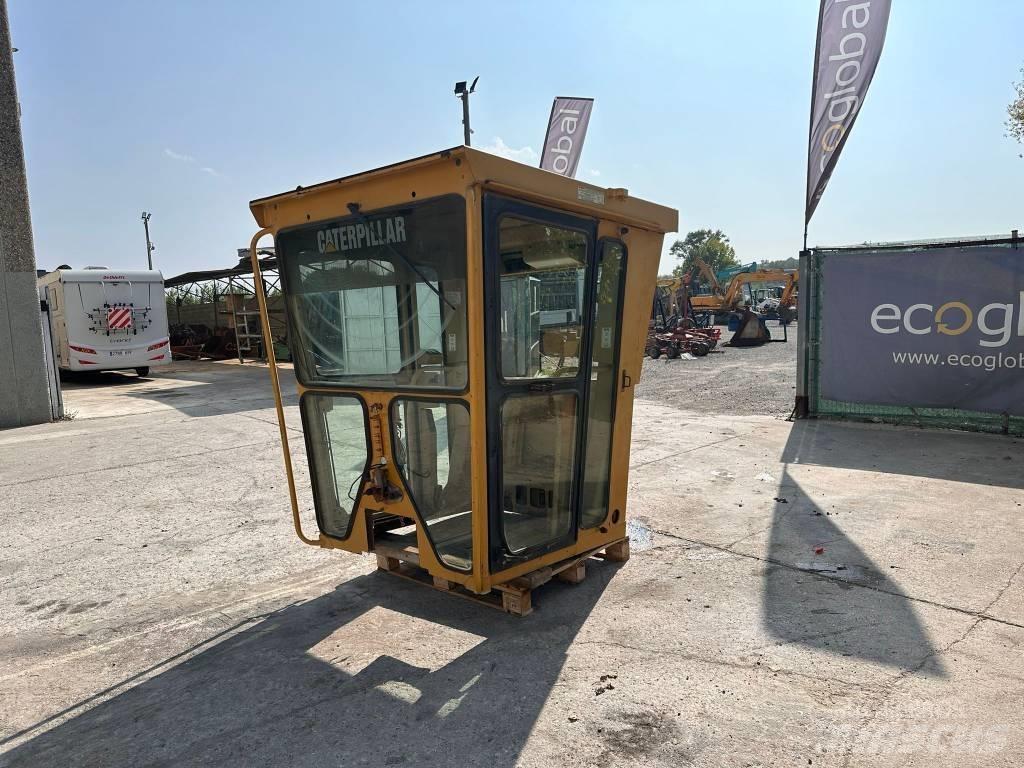 CAT 140 H Kabiny a interiér
