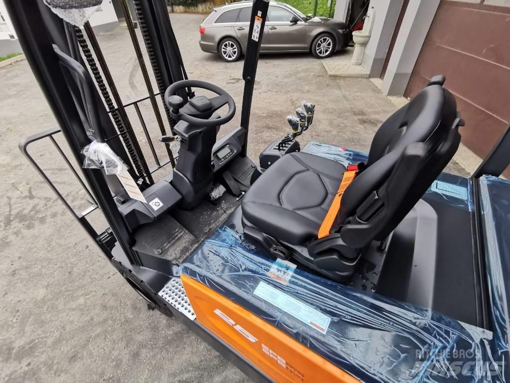 Doosan B25S-7 Akumulátorové vozíky