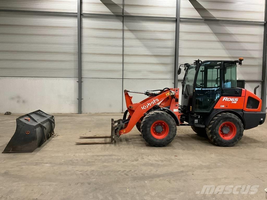 Kubota R 065 Kolové nakladače