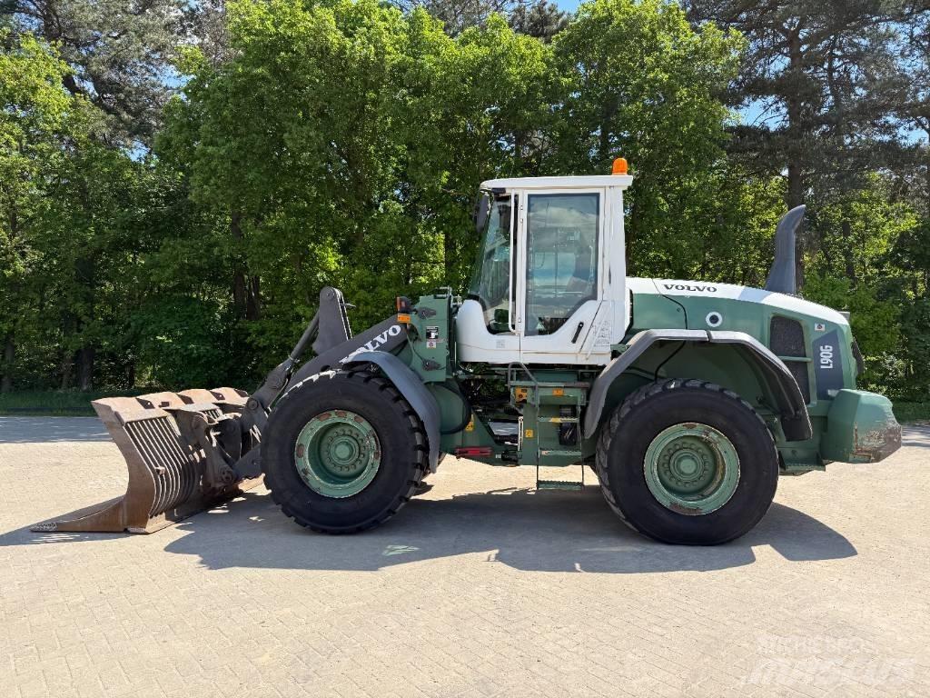 Volvo L 90 G Kolové nakladače