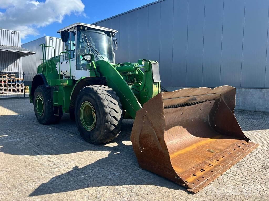 CAT 950M Kolové nakladače