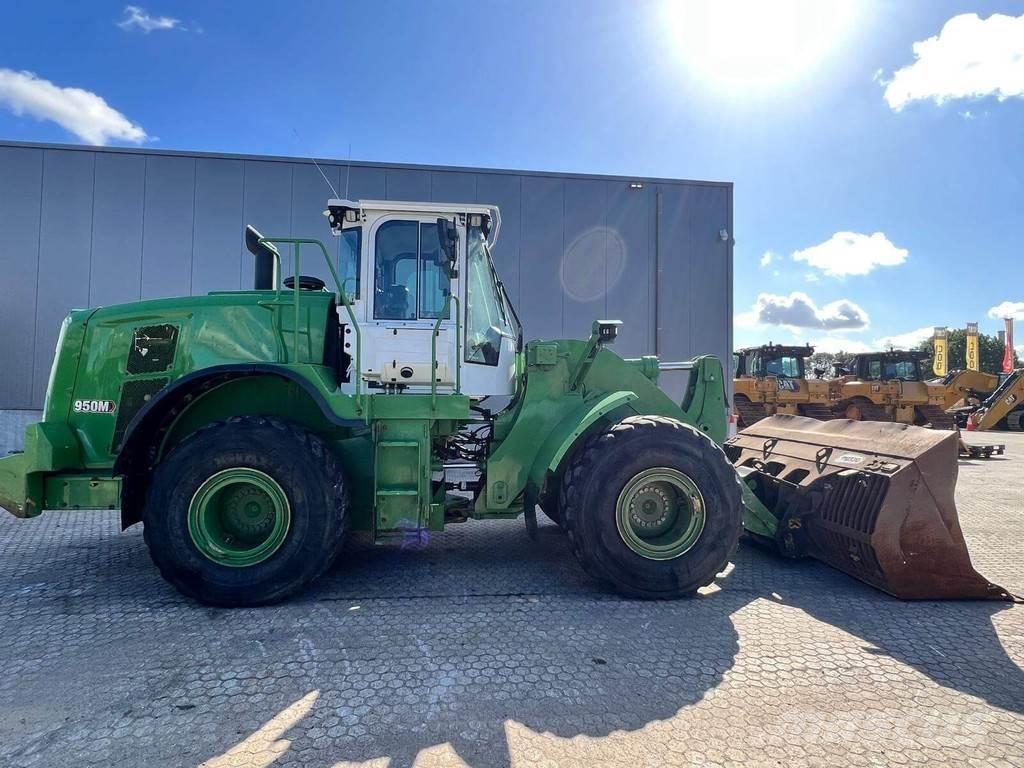 CAT 950M Kolové nakladače