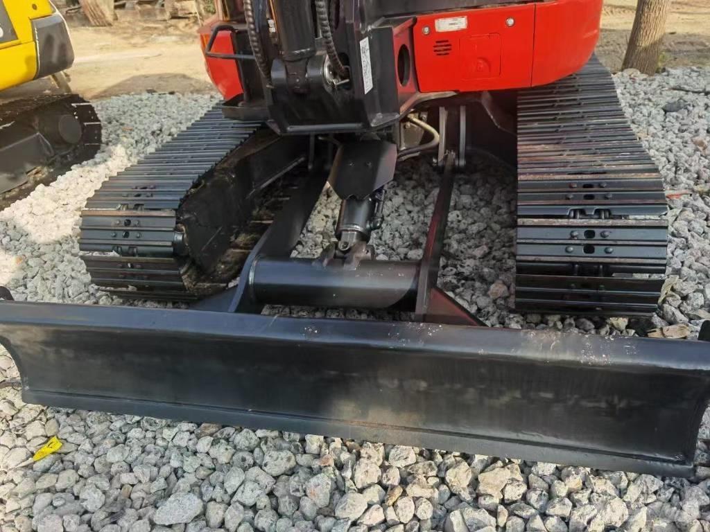 Kubota 165 Pásová rýpadla