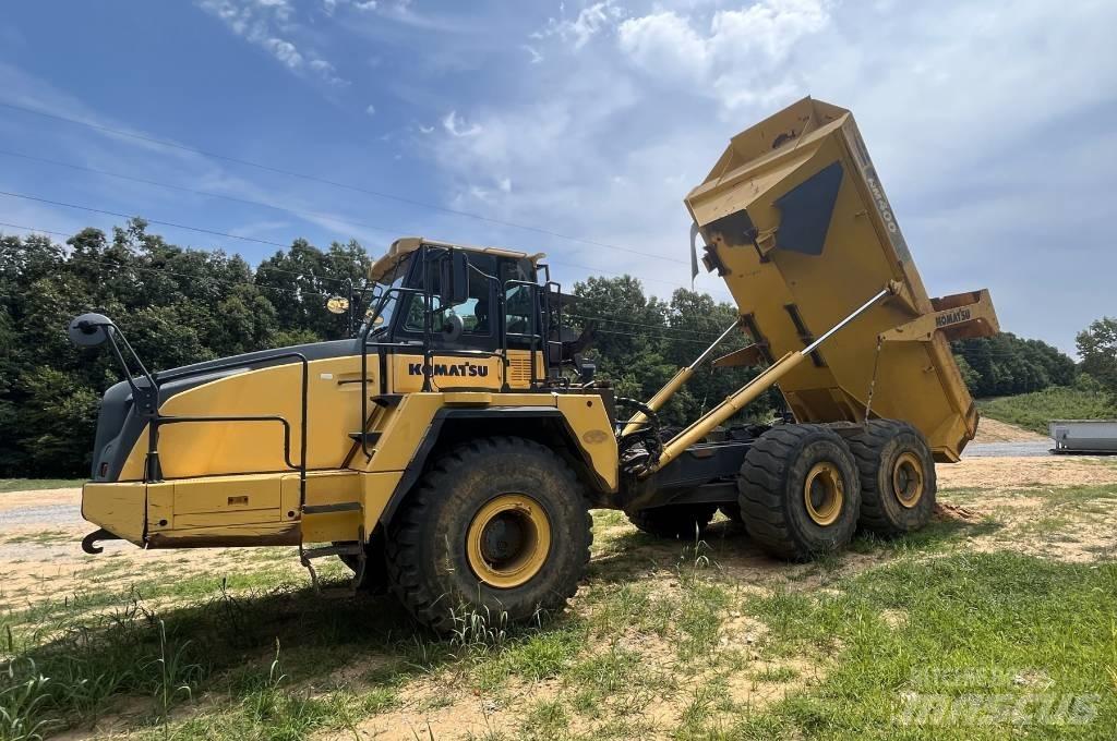 Komatsu HM 400 Kloubové dempry