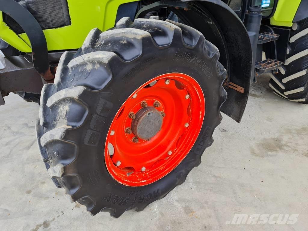 CLAAS Arion 410 Traktory
