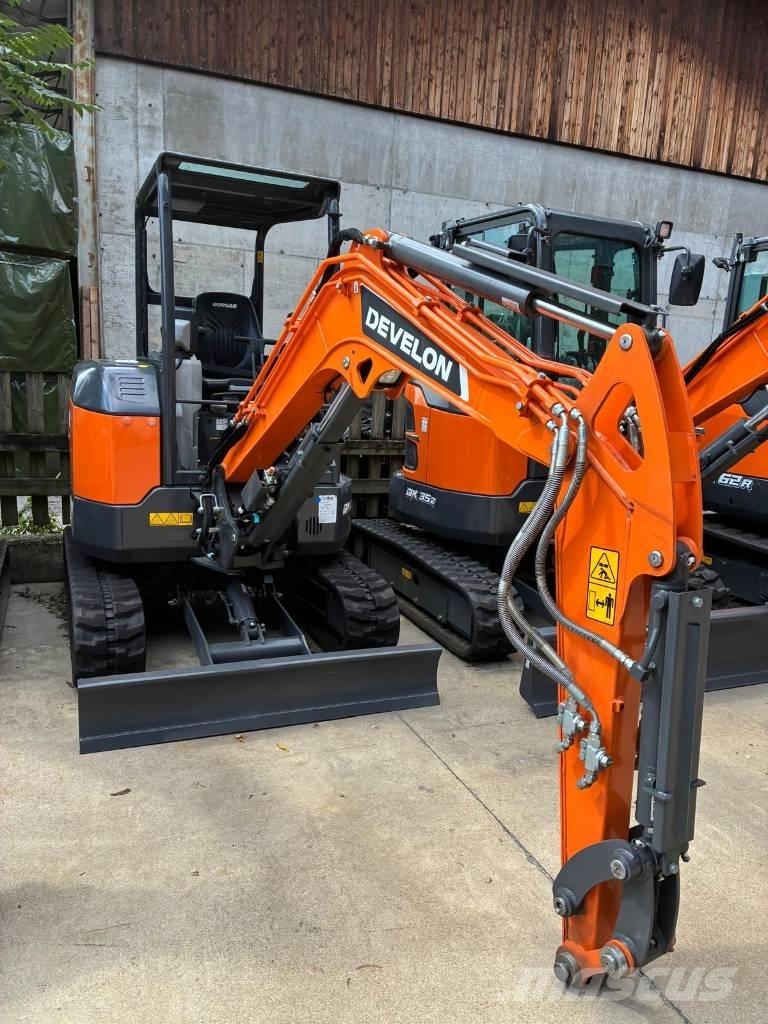 Develon DX 27 Z-7 Mini rýpadla < 7t