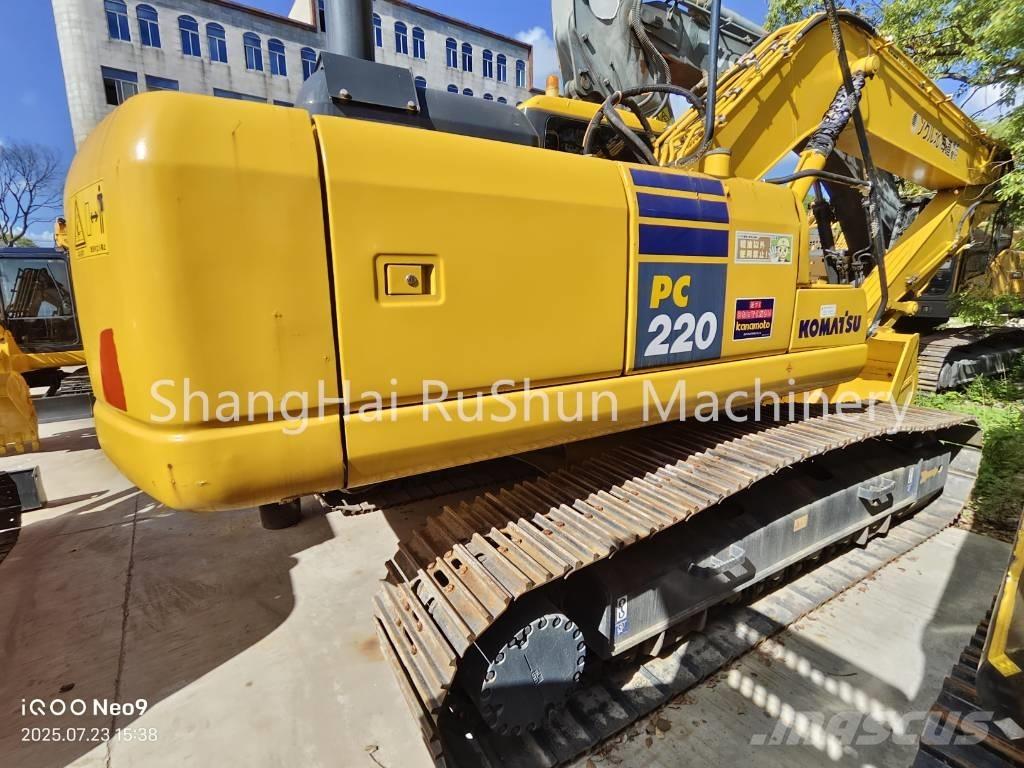 Komatsu 220-7 Pásová rýpadla