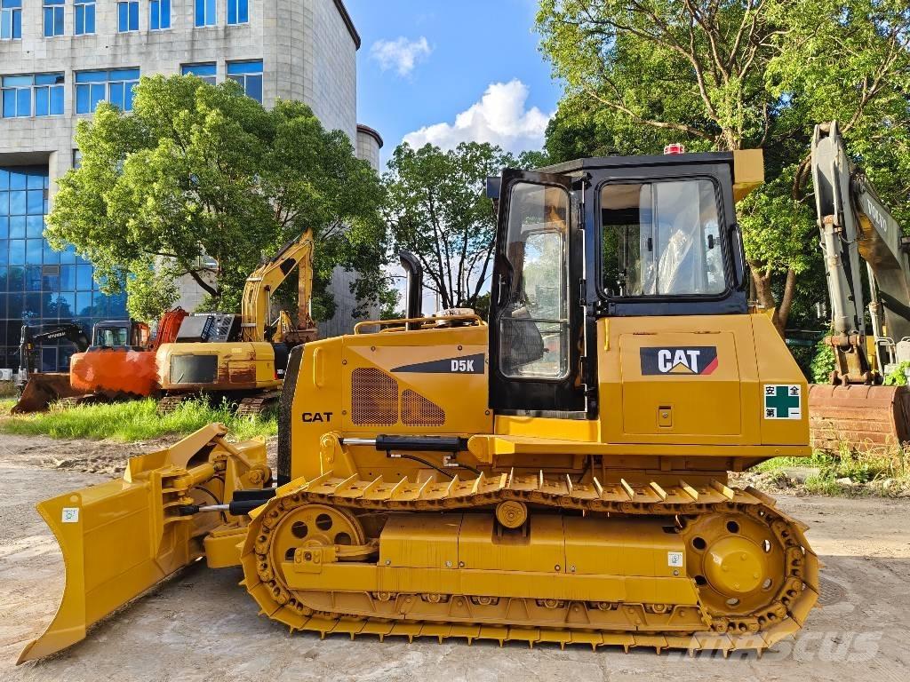 CAT D 5 K Pásové dozery