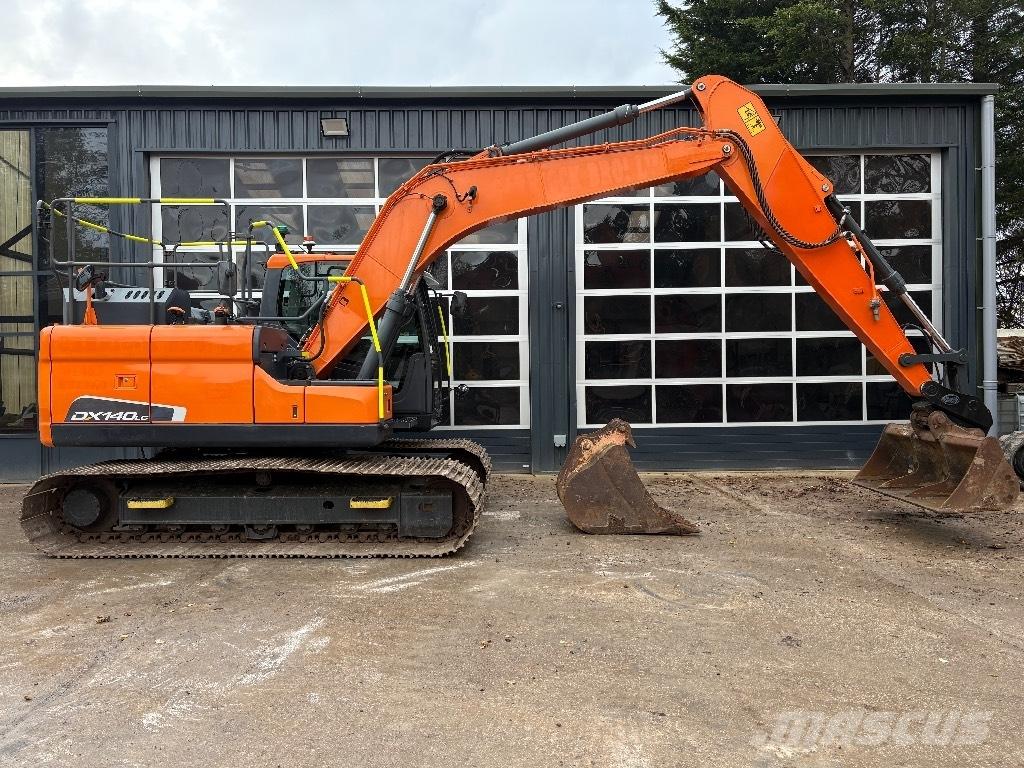 Doosan DX 140 LC Pásová rýpadla