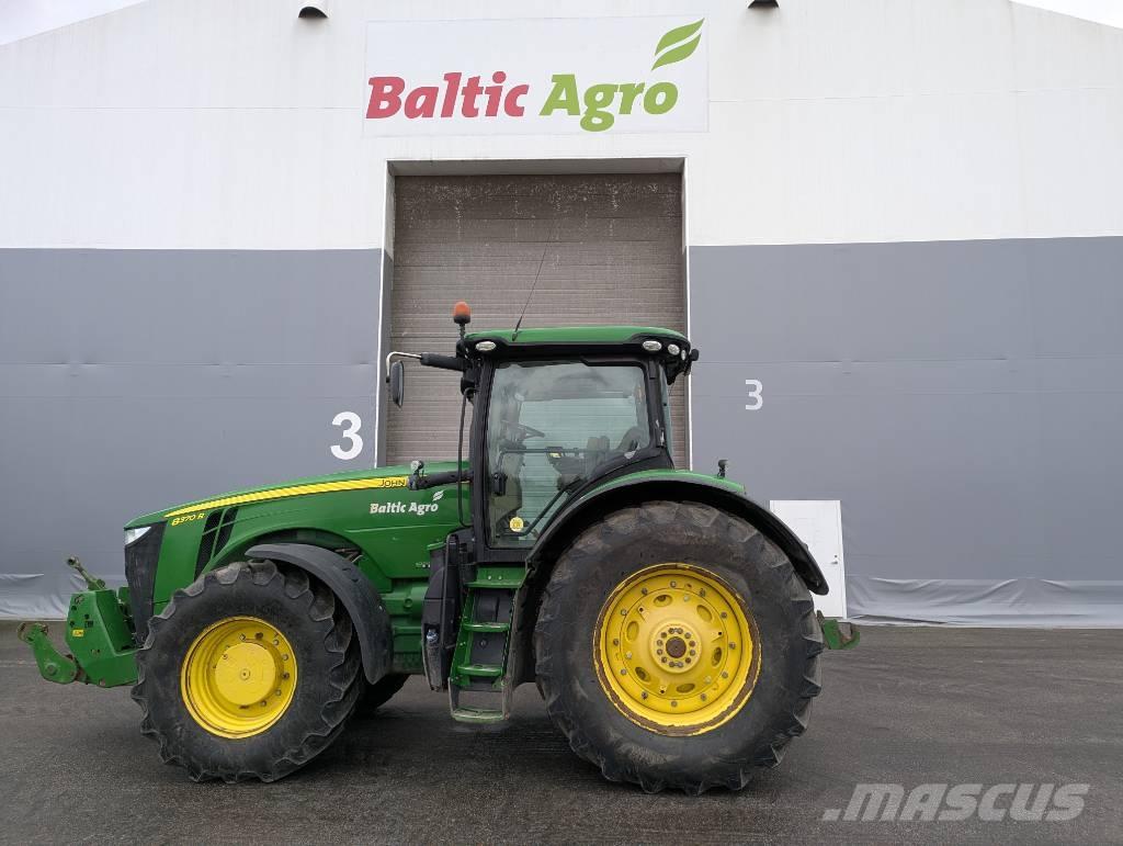 John Deere 8370 R Traktory