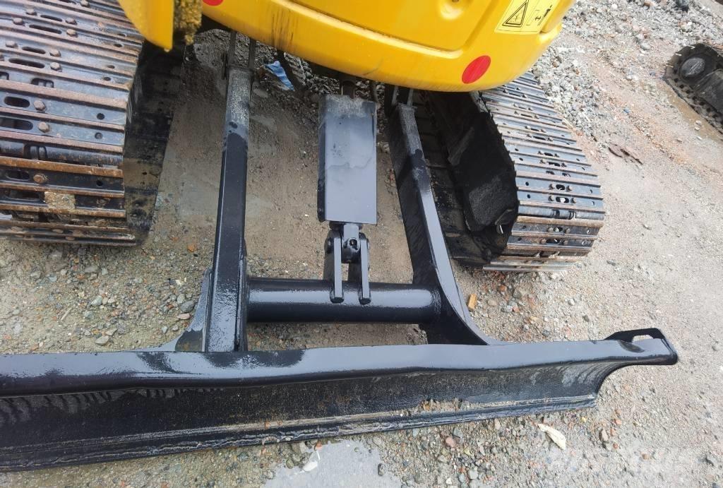 CAT 303.5 E CR Mini rýpadla < 7t