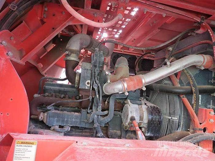 Sandvik DT 821 SC Povrchové vrtací stroje