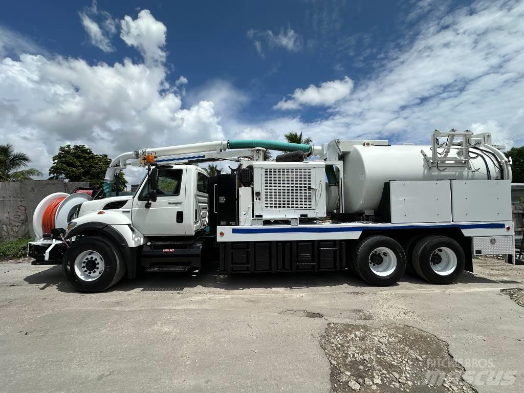 International 7400 Kombinované/Čerpací cisterny