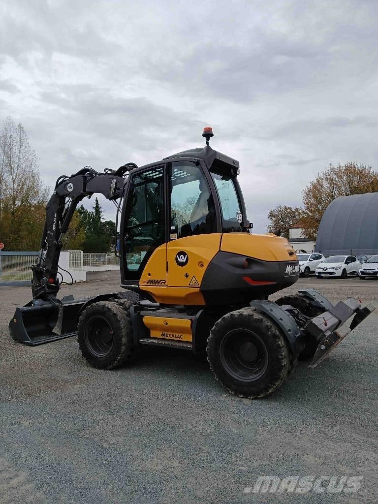 Mecalac 9 MWR Kolová rýpadla