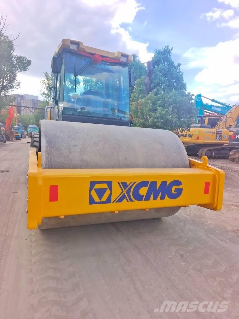 XCMG XS223J Tahačové válce