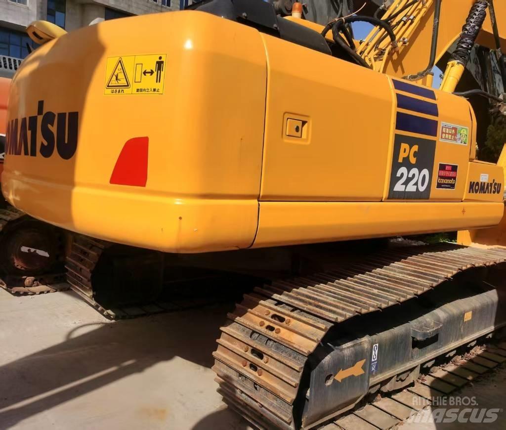 Komatsu PC 220-7 Pásová rýpadla