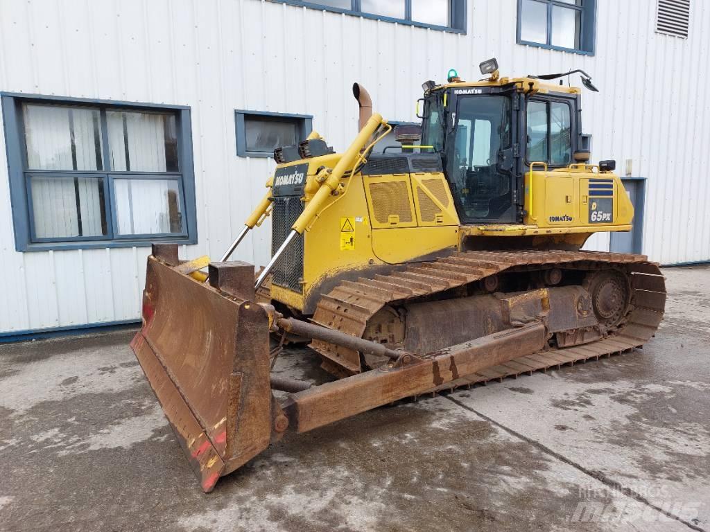 Komatsu D65PX-18 Pásové dozery