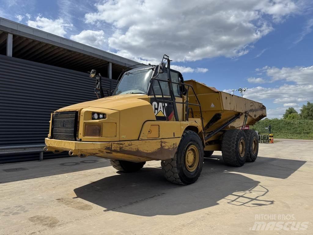 CAT 730C Vyklápěcí dempry