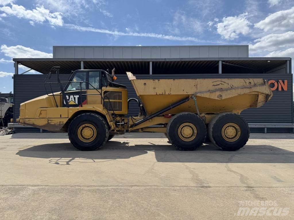 CAT 730C Vyklápěcí dempry