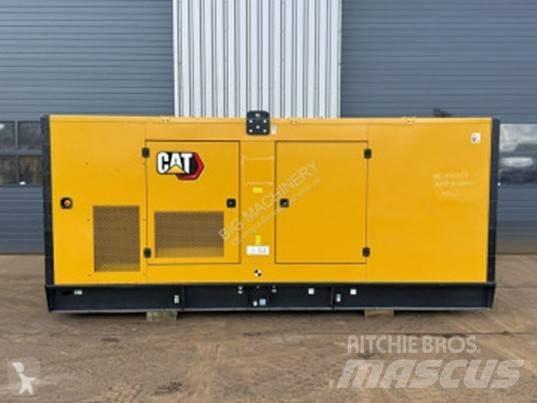 CAT 810 KVA / 1600 KVA Naftové generátory