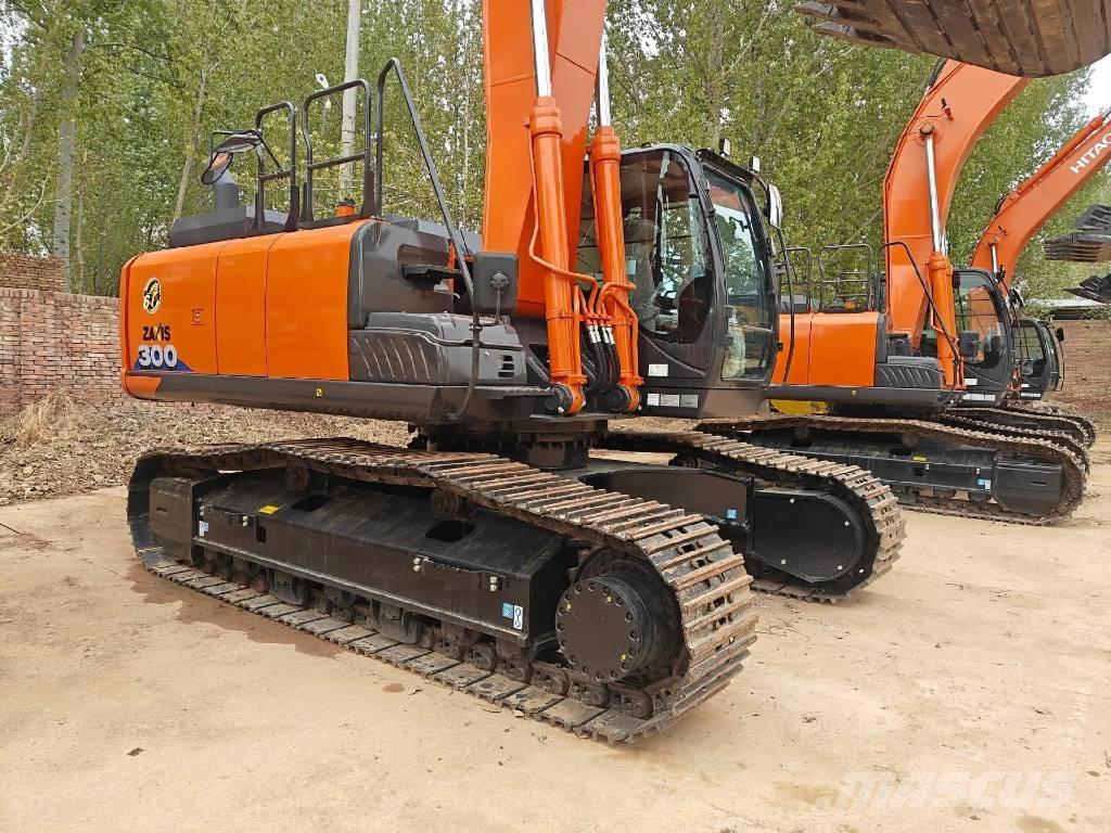 Hitachi ZX300 Pásová rýpadla