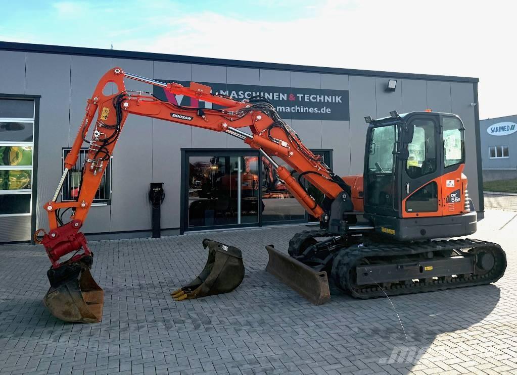 Doosan DX 85 R Midi rýpadla 7t - 12t