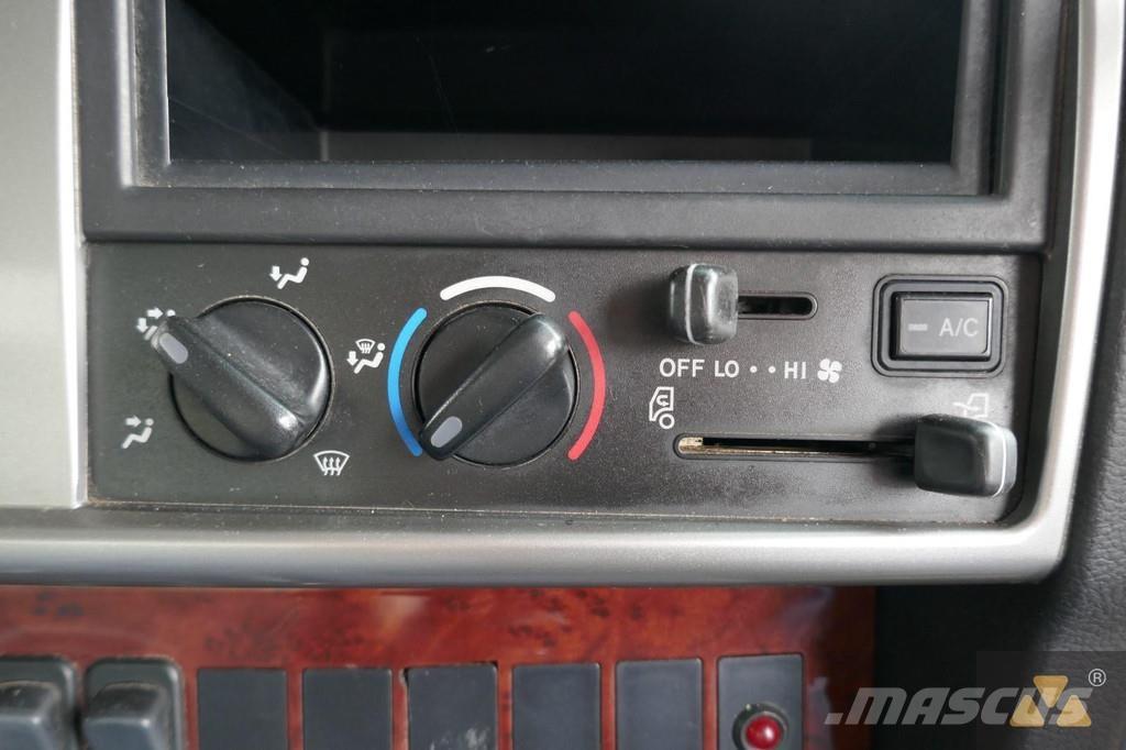 Hino 700FY crane Univerzální terénní jeřáby